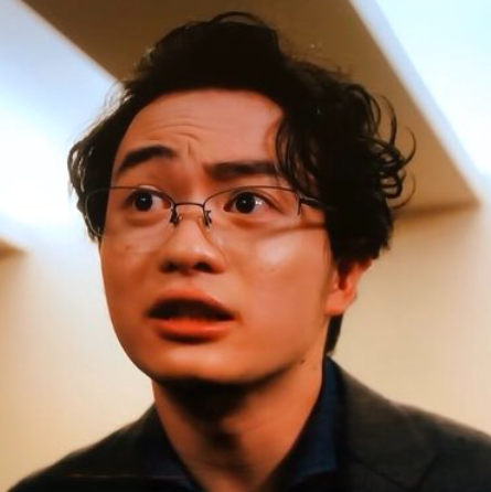 森永悠希の眉毛がずれて見える画像
