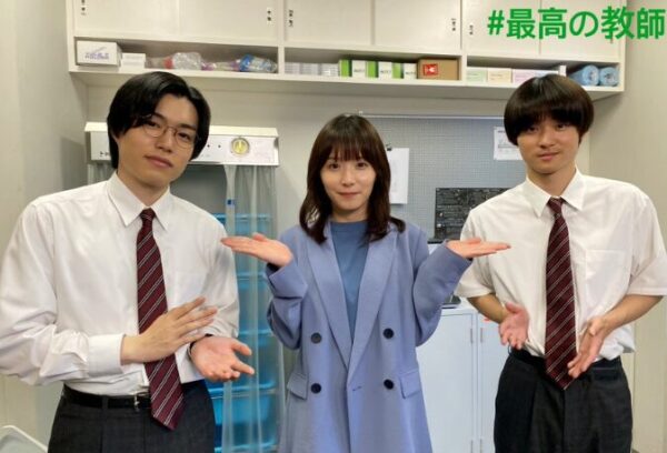 ドラマ最高の教師出演時、松岡茉優と福崎那由他の画像