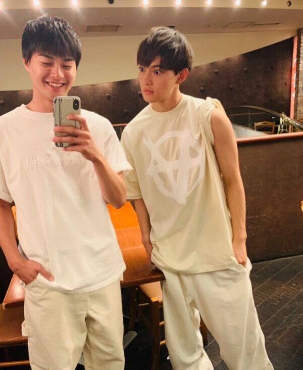 結木滉星と佐野勇斗の画像