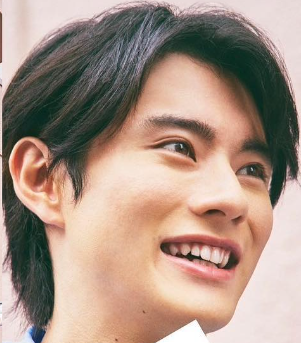 前田拳太郎の画像