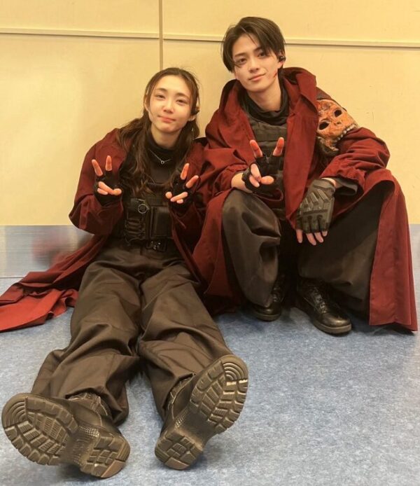 新空港占拠出演時の岩瀬洋志と山谷花純の画像