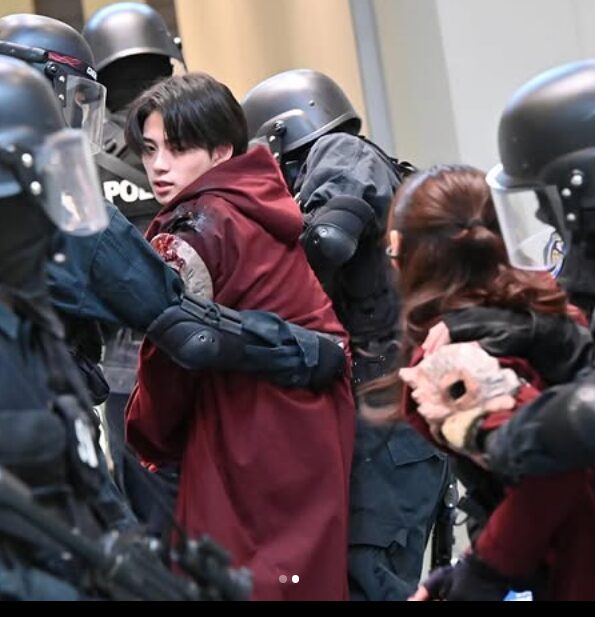 新空港占拠出演時の岩瀬洋志と山谷花純の画像