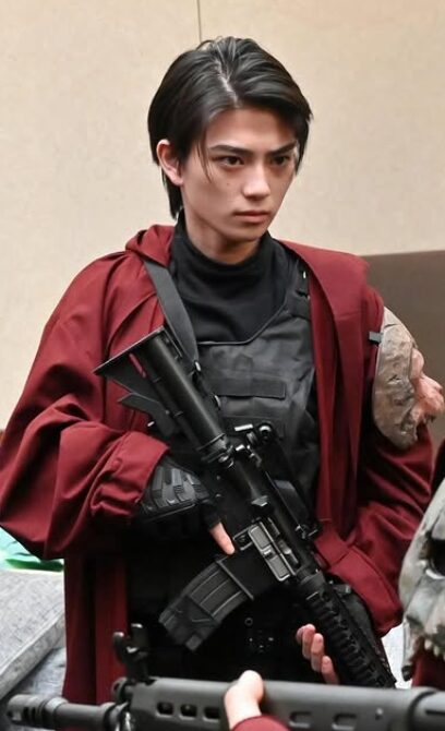 新空港占拠出演時の岩瀬洋志の画像