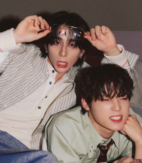 西洸人と木村柾哉の画像