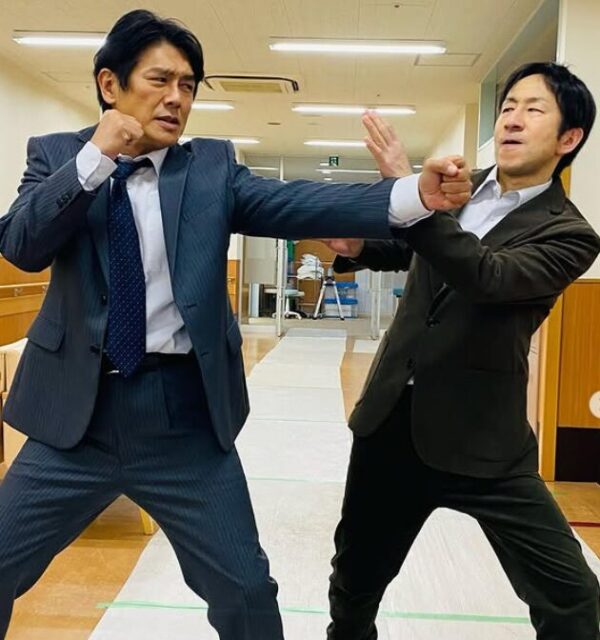 矢柴俊博と高橋克典の画像