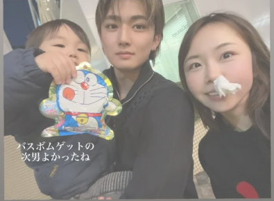 あやなんとあゆむとあやなんの子供の画像