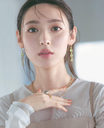 白石聖の画像
