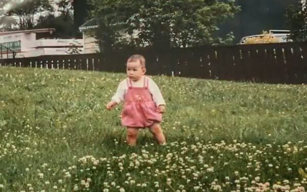 田﨑樹理亜の幼少期の画像