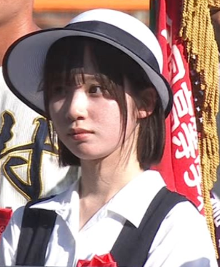 明豊のプラカードガールの写真